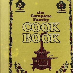 Vintage Cookbook “The Complete Family” 1969 Hardcover 3 Ring Binder Recipe Book